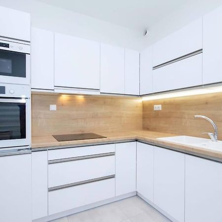 Apartment In Bratislava With Free Parking Exterior photo